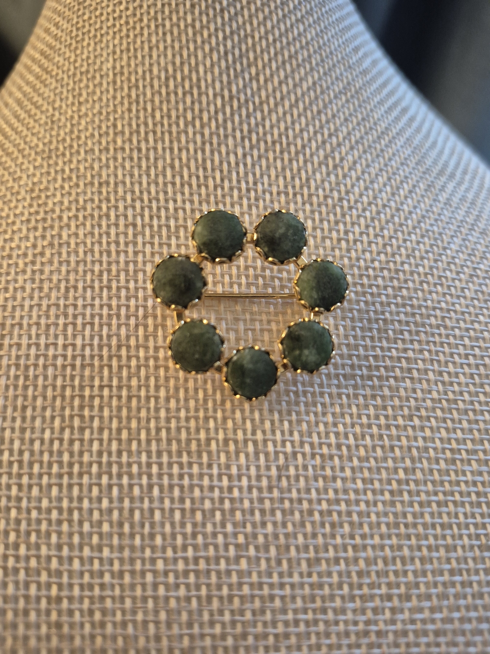 Sorrento Vintage Jade 1/20 12K gold-filled Wreath Brooch